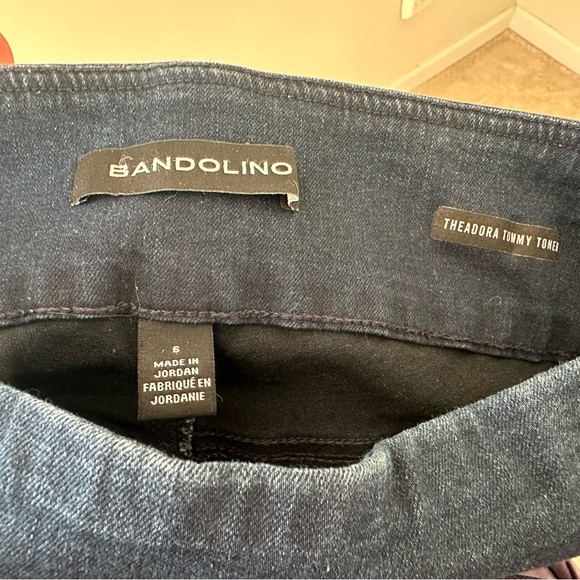 Bandolino Theodora Tummy Toner Medium Wash Women's Slip On Jeans size 6 - Picture 4 of 4